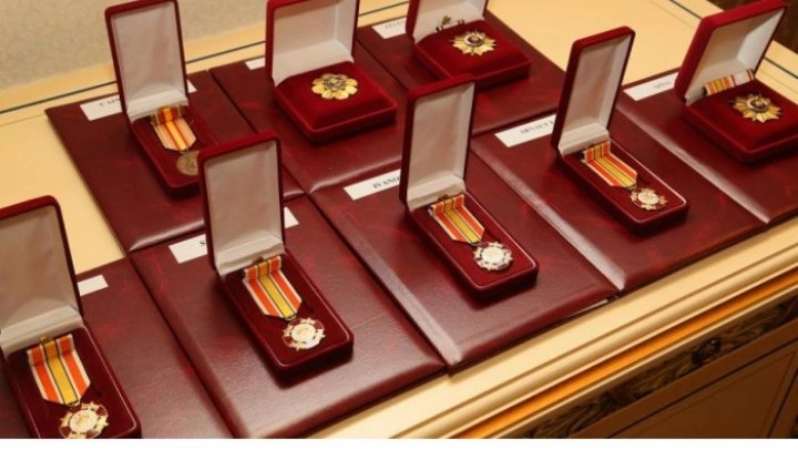 O expoziție despre distincțiile de stat a fost vernisată la un muzeu din capitală