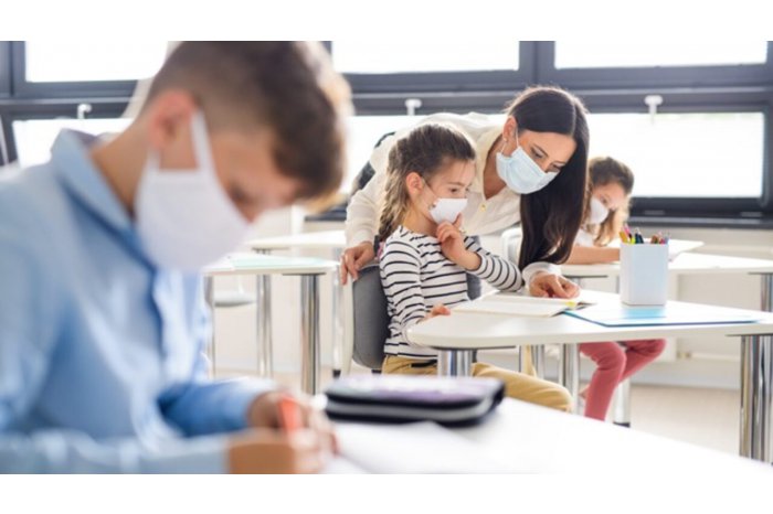 CNESP: Anul şcolar va începe cu prezenţă fizică, însă cu respectarea unei instrucţiuni