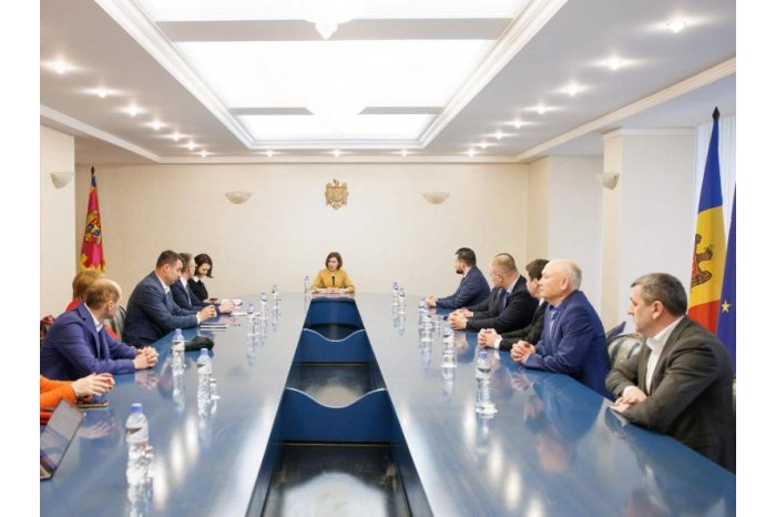 Șefa statului a discutat cu mai mulți reprezentanți ai partidelor politice despre aderarea Moldovei la Uniunea Europeană