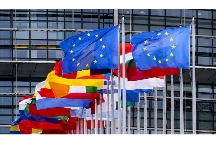 Miniştrii de externe ai UE discută la Bruxelles noi sancţiuni împotriva Rusiei