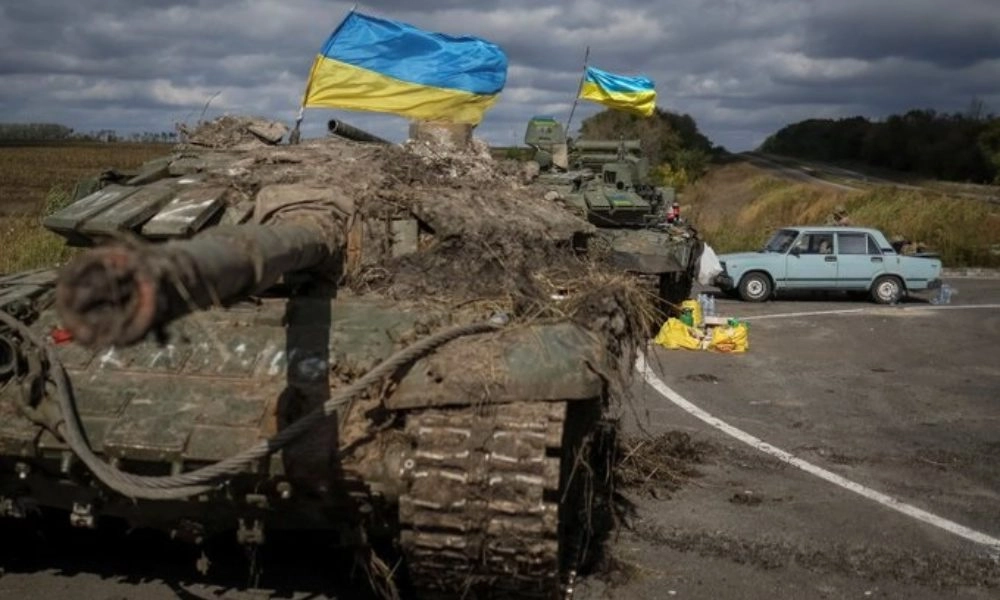 Ucraina: Trupele ruse au renunţat la postura defensivă şi atacă din nou, observă comandantul forţelor terestre ucrainene