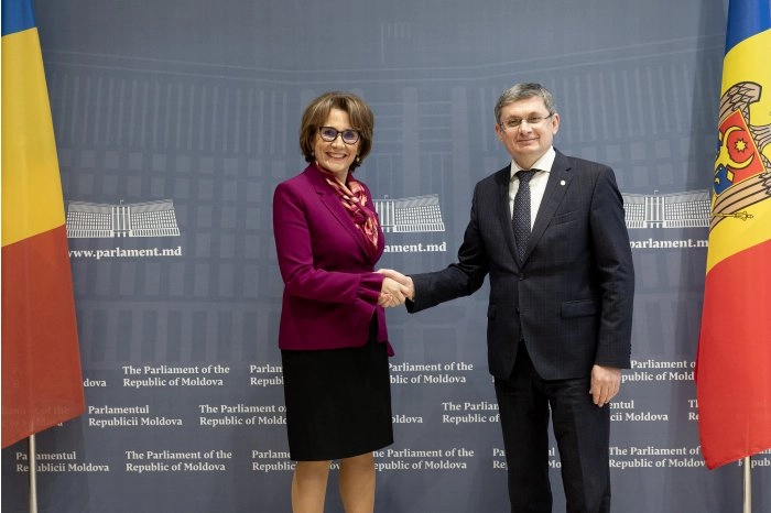 Speakerul Igor Grosu a avut o întrevedere cu senatori din România