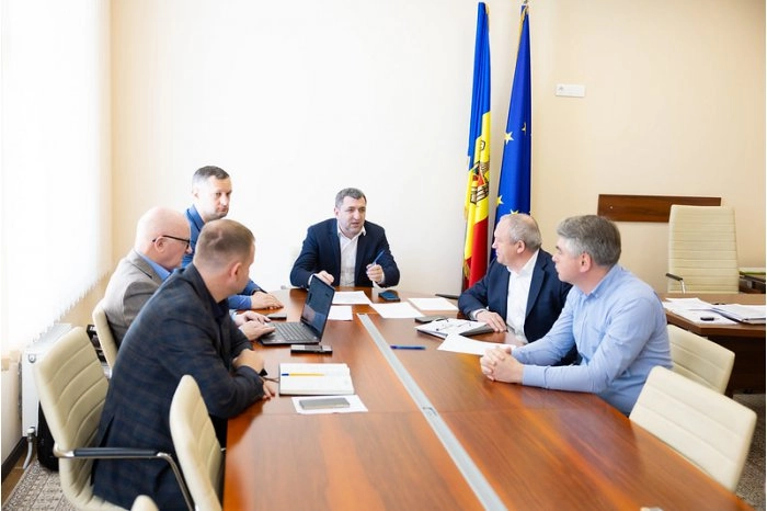 Funcționarii publici din MAI aleși în funcții elective își vor putea suspenda raporturile de serviciu