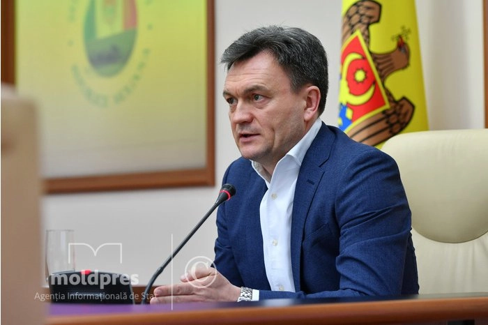 Premierul Dorin Recean, despre cele peste 20 mln de lei confiscați la Aeroport: „Aceștia sunt bani din crimă organizată, bani din amenințarea asupra statului”