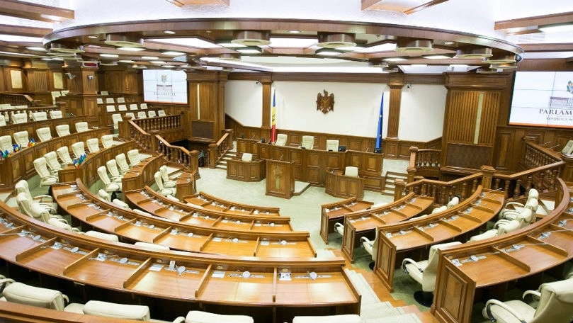 Parlamentul va examina propunerea Guvernului de prelungire a stării de urgență