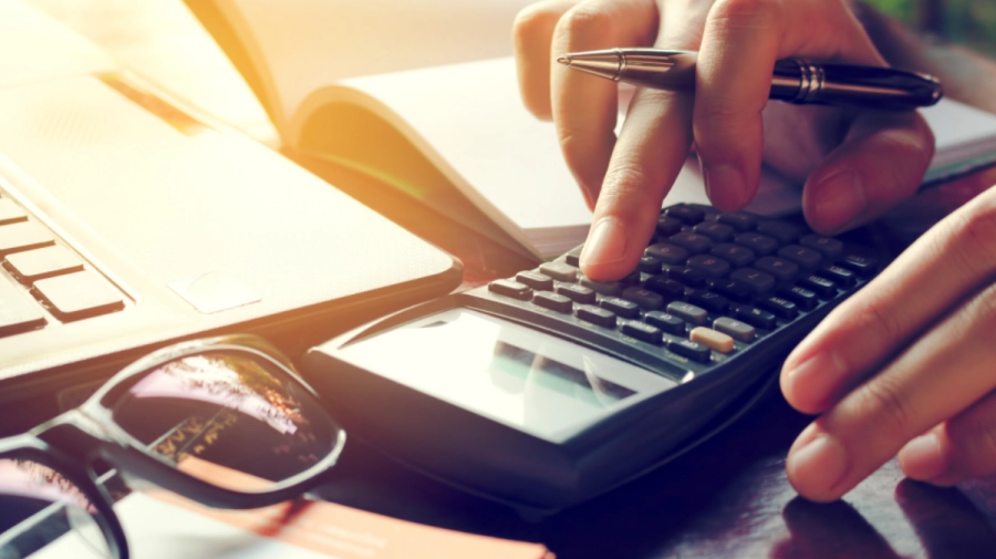 Guvernul a crescut salariile angajaților din instituțiile de învățământ care sunt la autogestiune financiară