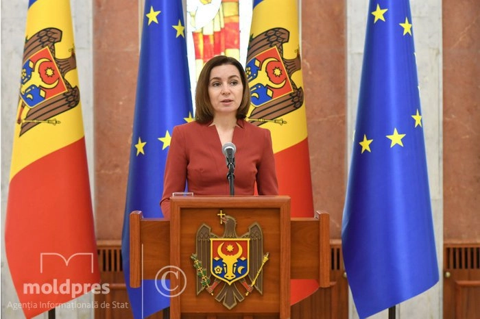 Președinta Maia Sandu, de Ziua Constituției: „În pofida provocărilor din ultimii ani, continuăm să construim în Republica Moldova un stat pentru oameni”