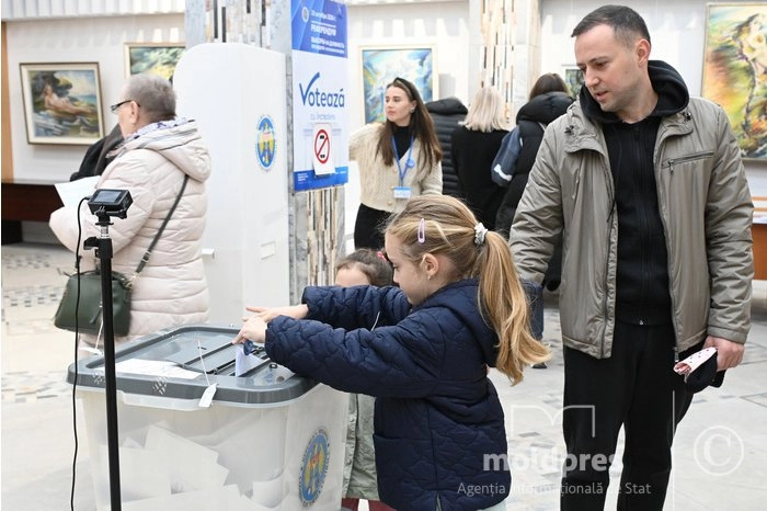 Opțiunea „DA” la referendum DEPĂȘEȘTE 50%