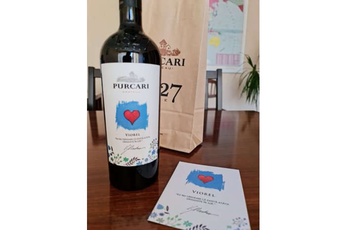 O bursă de merit va fi oferită lunar în memoria regizorului Viorel Mardare