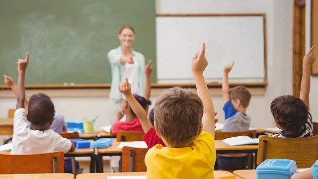 Școlile vor trece în subordinea MEC. Guvernul a aprobat reforma „Restart în educație”