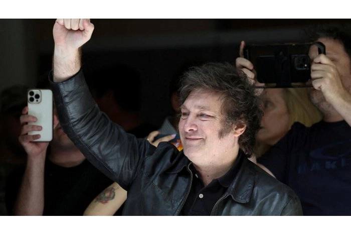 Ultraliberalul Javier Milei va fi viitorul preşedinte al Argentinei