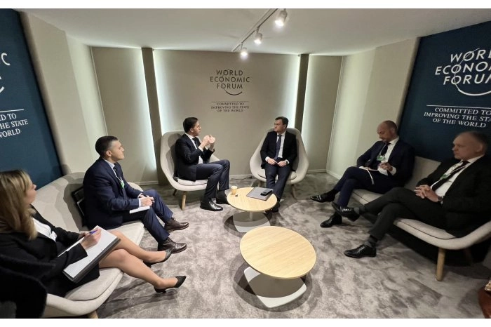 Consolidarea relațiilor de parteneriat cu țările UE și oportunitățile de investiții în R. Moldova au fost discutate de premierul Dorin Recean la Davos