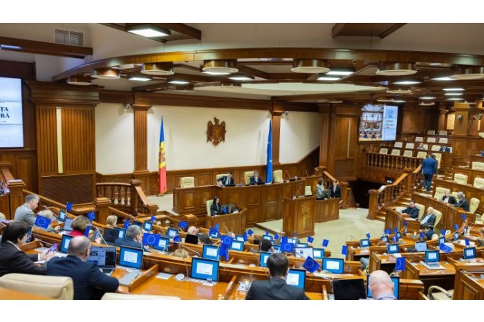 Modificările Codului electoral și Legii privind partidele politice au fost reexaminate de Parlament