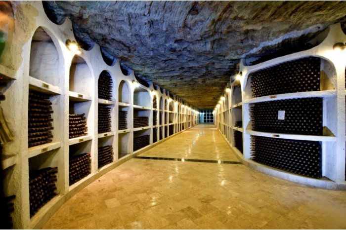 Companii din centrul ţării vor face schimb de experienţă cu întreprinderi din Regiunea Centru a României