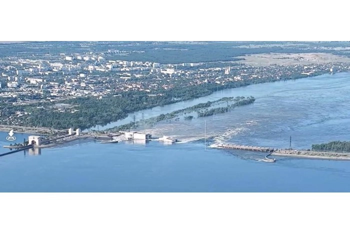 Rușii au aruncat în aer barajul de la Kahovka