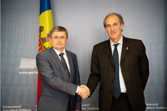 Oportunitățile de intensificare a cooperării moldo-italiene au fost discutate în Parlament