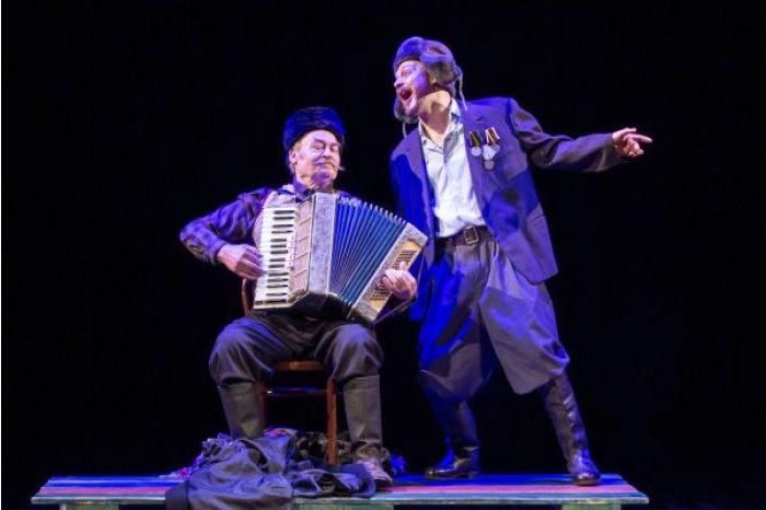 Spectacolul ”Frunze de dor” revine pe scena Teatrului Național ”Mihai Eminescu”