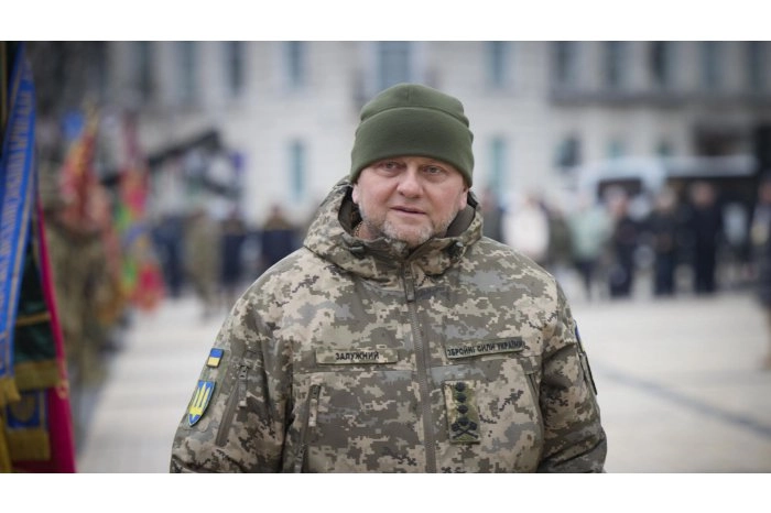 Șeful armatei ucrainene, generalul Valeri Zalujnîi, a fost concediat