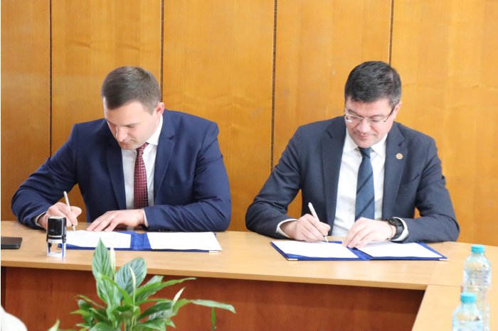 Raionul Cimişlia a semnat un Acord de cooperare cu judeţul Iaşi din România