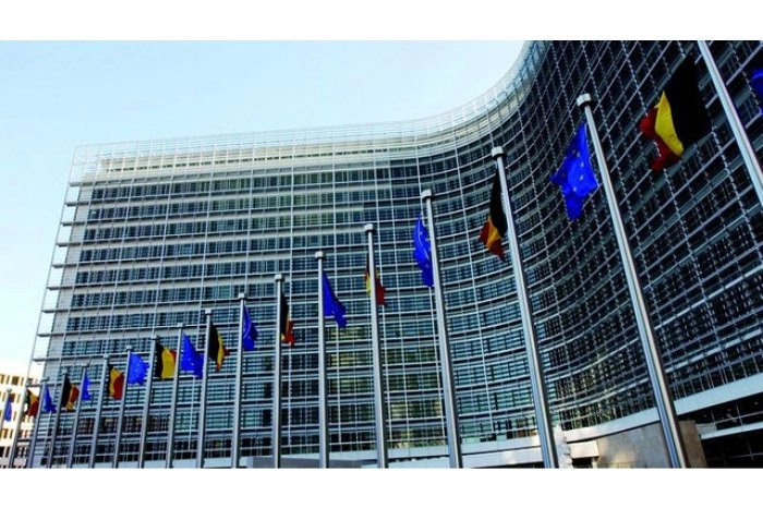 Ucraina îndeplineşte două din cele şapte condiţii stabilite pentru începerea negocierilor de aderare la UE