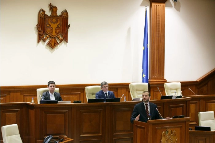 Comisarul european pentru mediu, oceane și pescuit a ținut un discurs în Parlamentul de la Chișinău