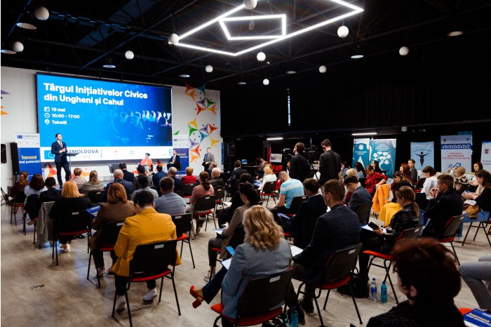 Reprezentanţii societăţii civile din Cahul și Ungheni s-au reunit la Târgul Inițiativelor Civice