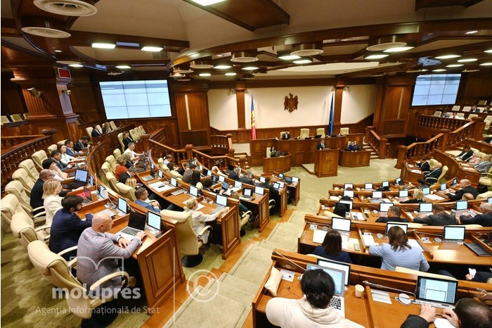 BCS a înaintat o moțiune de cenzură împotriva Guvernului Recean