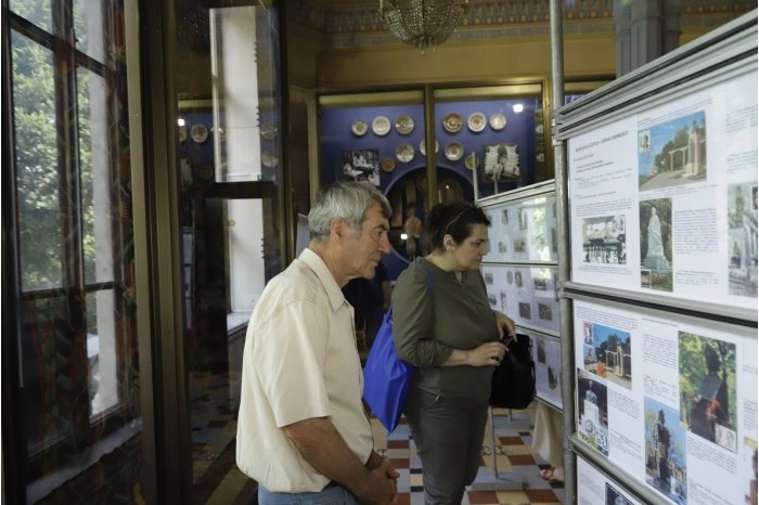 O expoziție de filatelie a fost vernisată la un muzeu din capitală