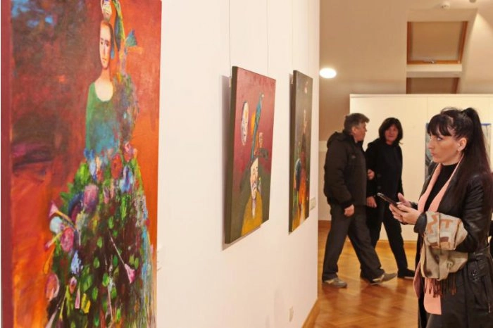 Artiști plastici din Alba Iulia și-au expus lucrările la Chișinău