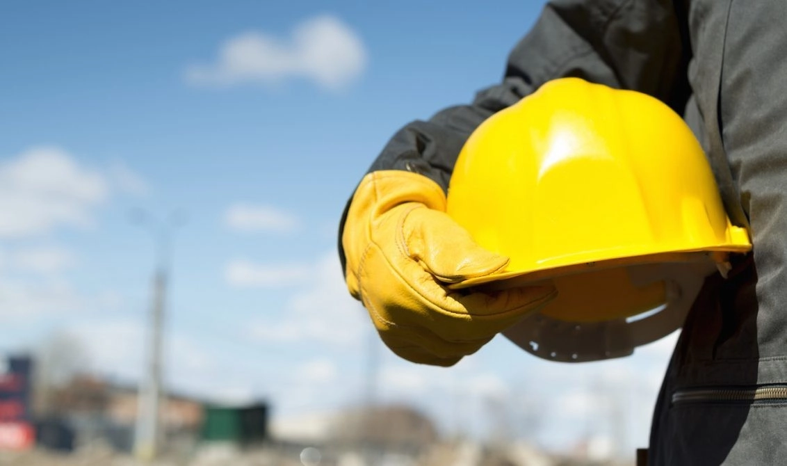 Noi reguli pentru protejarea sănătății lucrătorilor expuși riscurilor profesionale