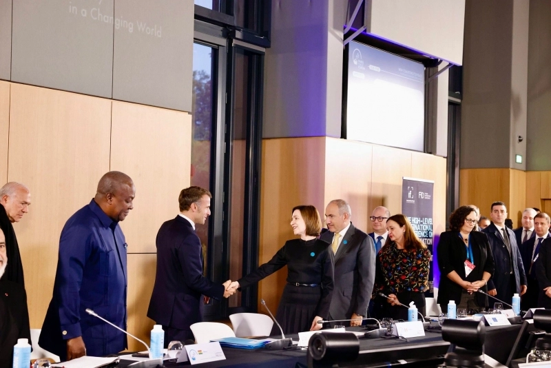 Președinta Maia Sandu la Forumul Păcii de la Paris: „Platformele de socializare – odinioară promisiunea libertății și transparenței – au devenit vaste spații ale manipulării”