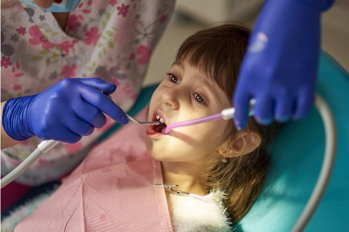 Copiii din Sângerei și Telenești vor beneficia de servicii stomatologice gratuite
