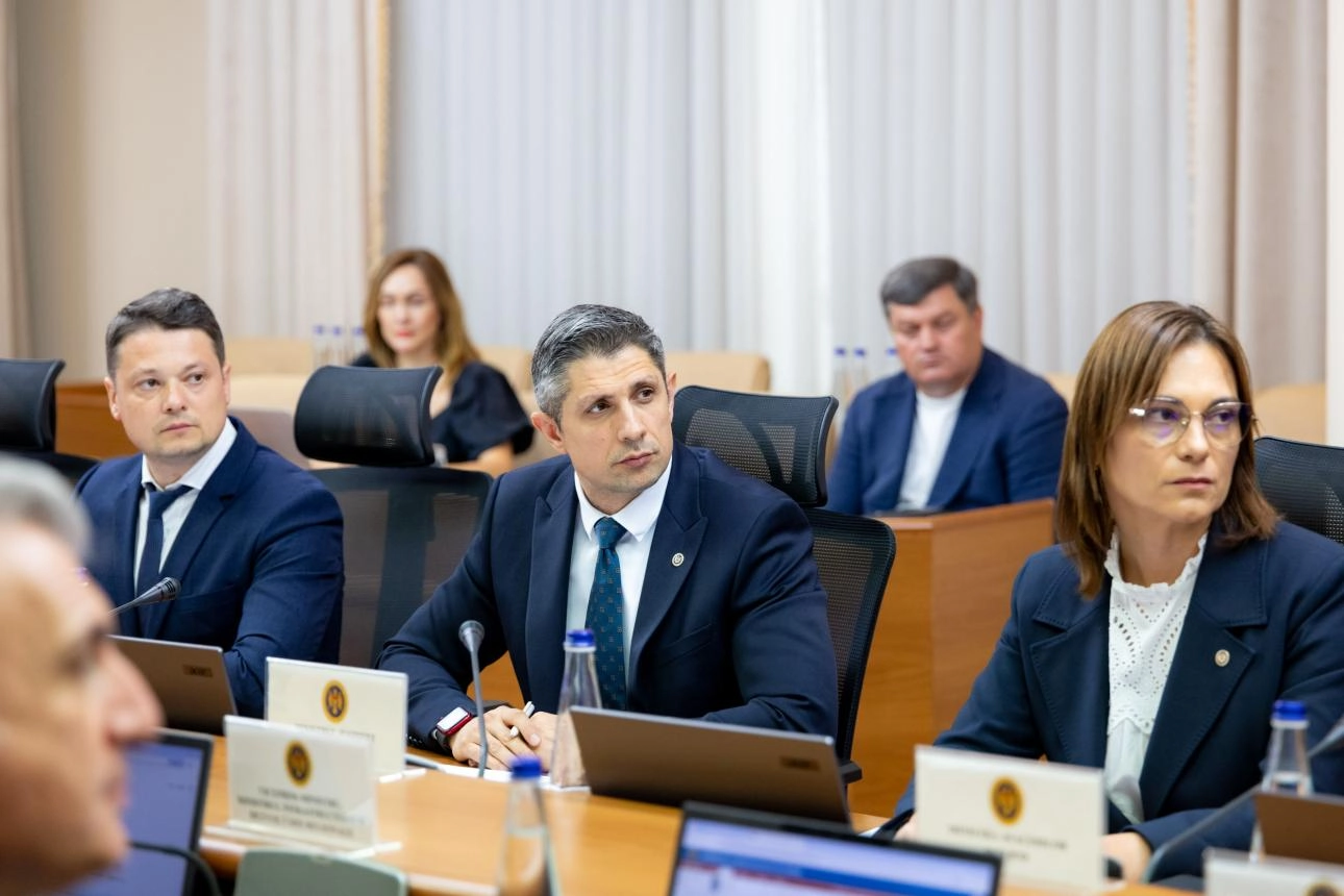 Noi măsuri pentru digitalizarea justiției: mai multe proceduri vor fi realizate electronic 