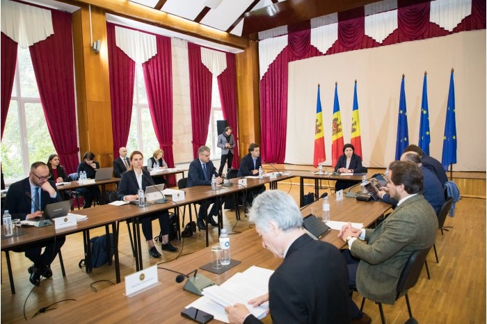 Credite și împrumuturi pentru mediul de afaceri 