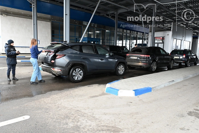 Trafic intens la punctele de trecere a frontierei în ajunul Sărbătorilor Pascale. Recomandările autorităților