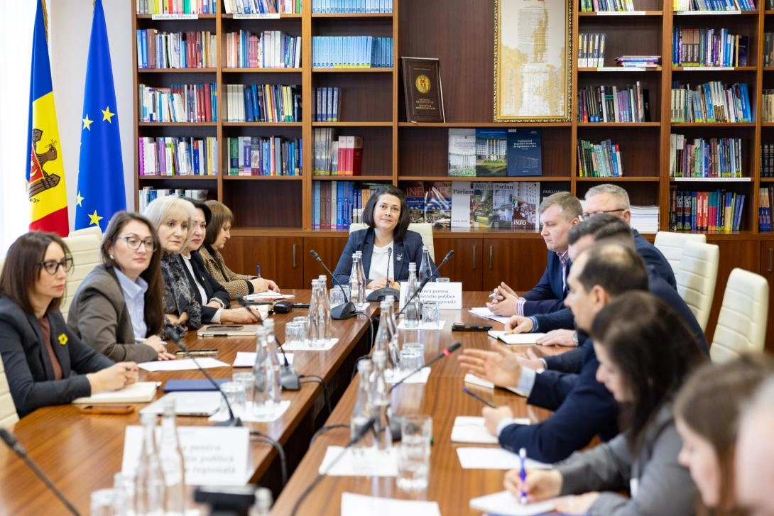 Reforma administrației publice locale, discutată pe platforma Comisiei pentru administrație publică și dezvoltare regională: „Reforma este una națională, ne-o asumăm cu toții, în beneficiul cetățenilor”