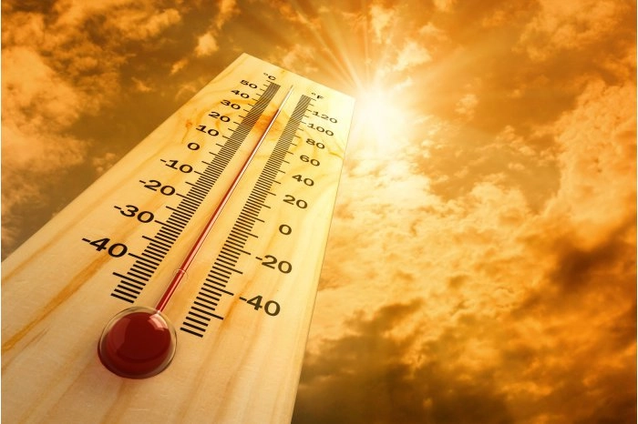 Val de căldură în Republica Moldova: meteorologii au emis Cod galben, portocaliu și roșu de caniculă