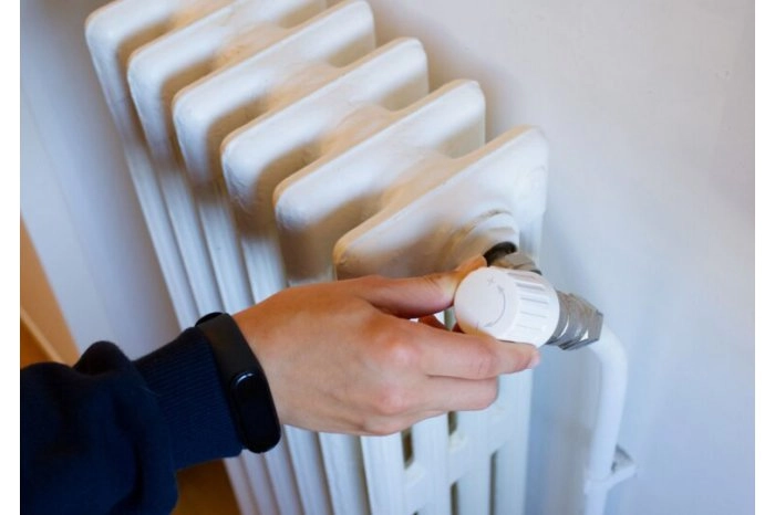 Peste 2200 de imobile din capitală au fost conectate la căldură