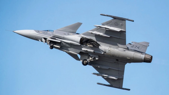 Suedia cere folosirea activelor rusești înghețate în UE la plata avioanelor Gripen pentru Ucraina