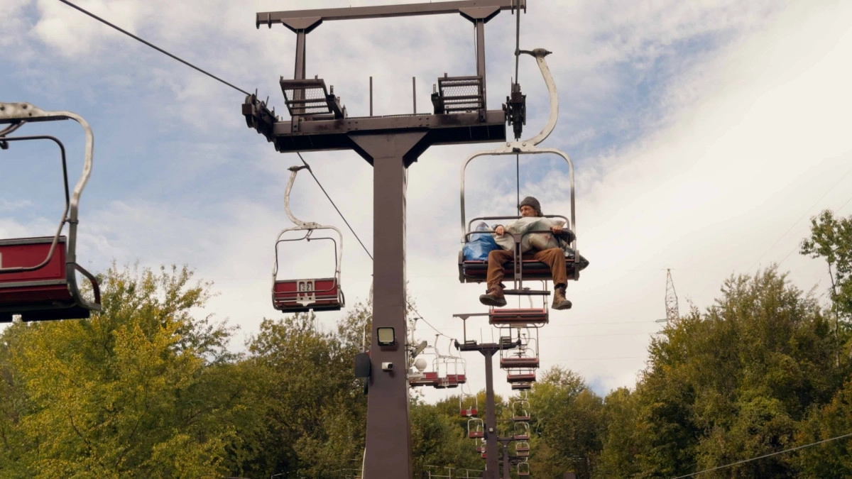 Pelicula „Kontinental ’25”, filmată cu telefonul mobil, a deschis Festivalul Zilelor Filmului Românesc