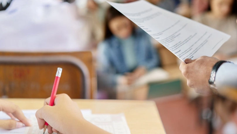 Ministerul Educației extinde programele remediale. 40 de ore în plus la matematică