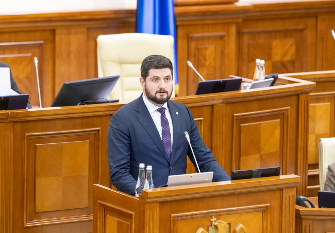Ministrul Energiei, Dorin Junghietu, la raport în Parlament: „După ani la rând în care sistemul energetic a fost fragil, dependent și vulnerabil de șantaj politic, am ajuns într-o etapă de maturitate”