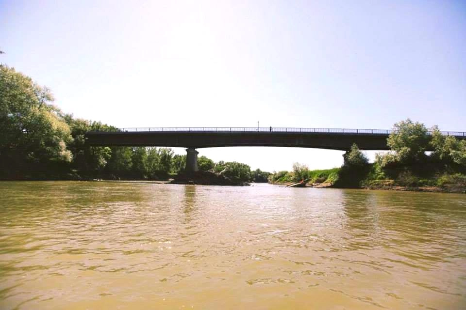România aprobă construcția noului pod peste Prut, Albița–Leușeni. Una dintre cele mai aglomerate porți rutiere cu R. Moldova va fi reconstruită din temelii