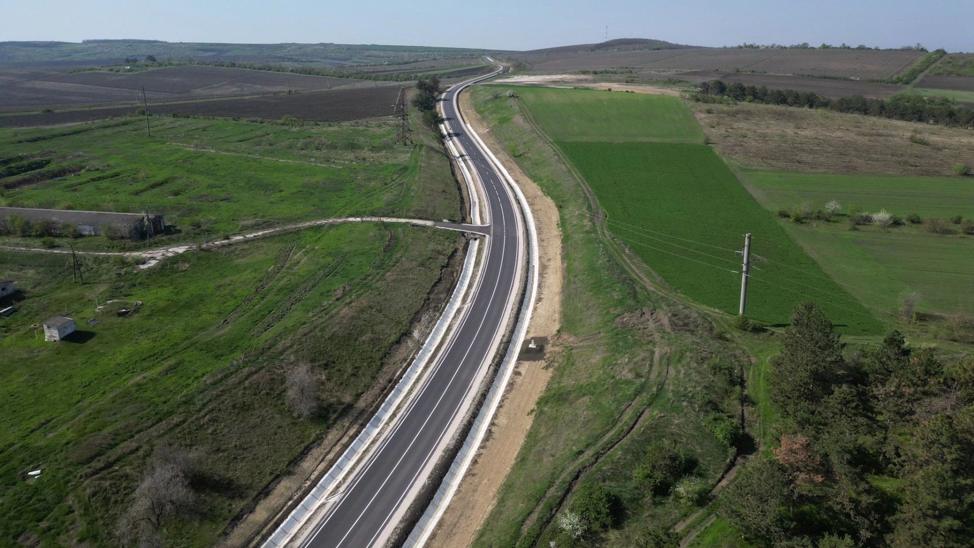 Peste 235 mln de lei au fost valorificați în aprilie 2025 pentru reabilitarea şi întreținerea drumurilor din R. Moldova