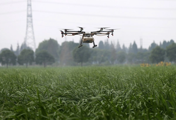 China a devenit lider în implementarea globală a dronelor agricole