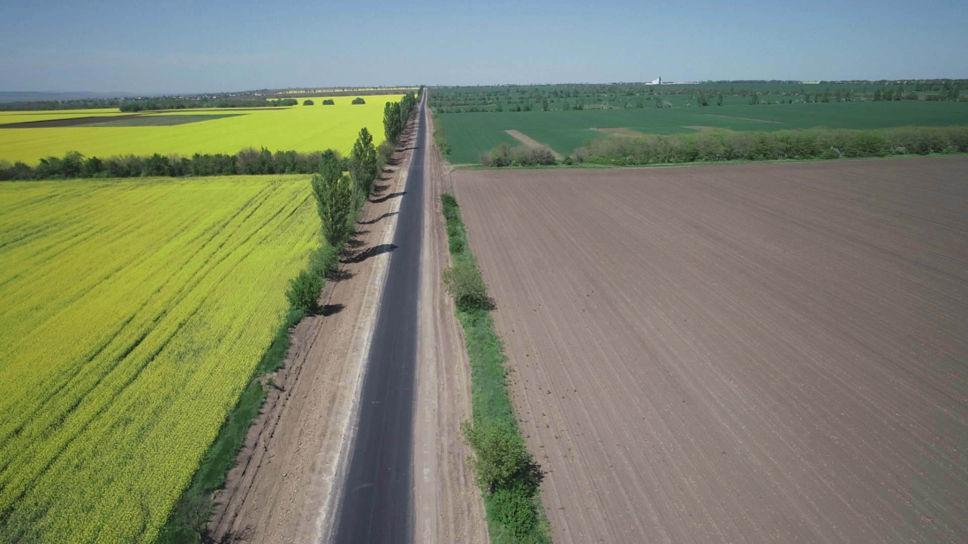 Lucrările de reparație a unui drum regional din raionul Leova, în plină desfășurare