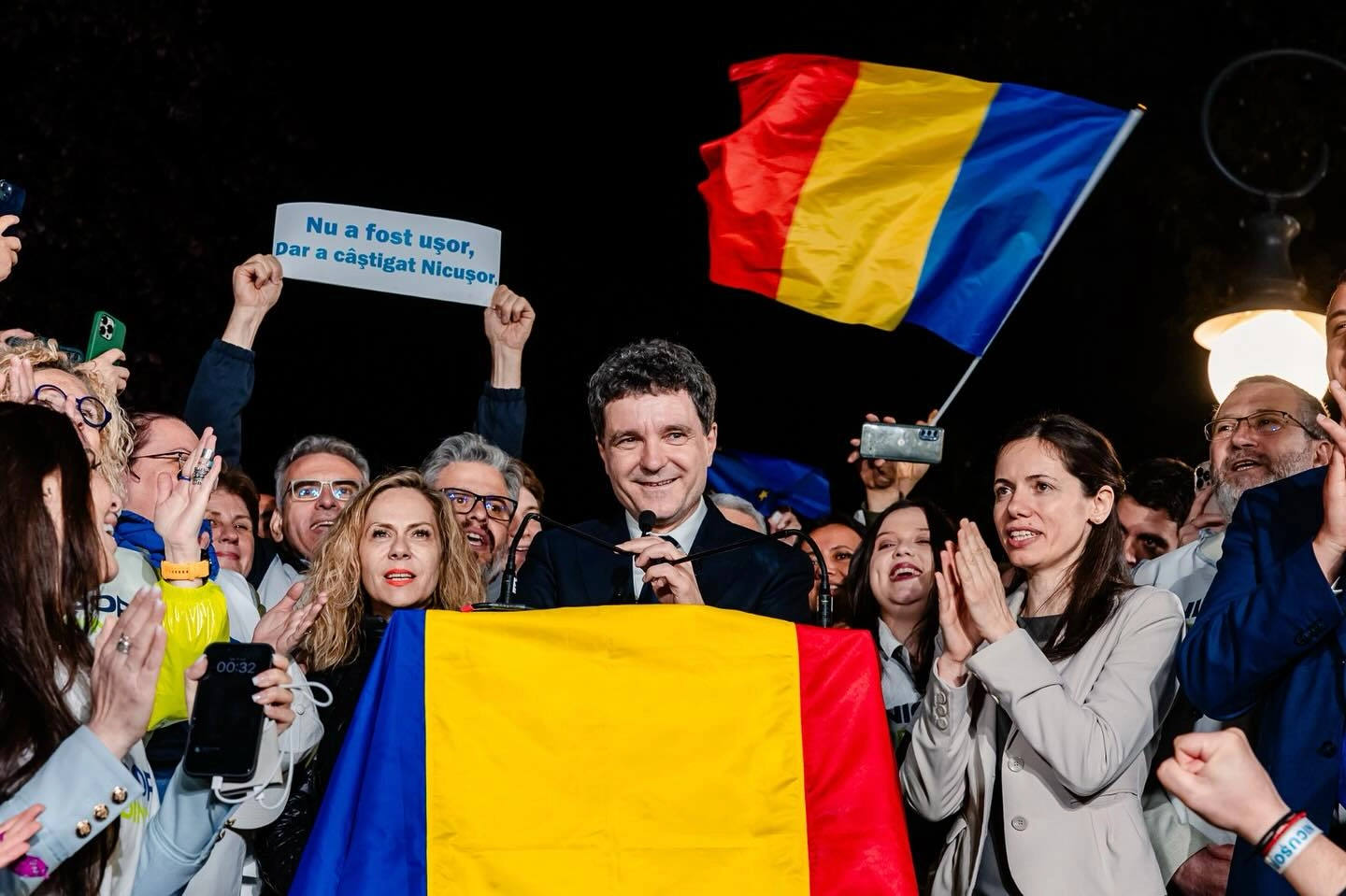 Alegeri prezidențiale în România // Nicușor Dan le mulțumește cetățenilor R. Moldova: „Împreună vom continua drumul nostru european!