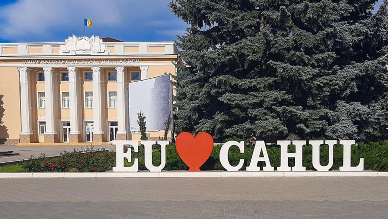 Proiectul de iluminat public din Cahul, realizat în proporție de peste 97%