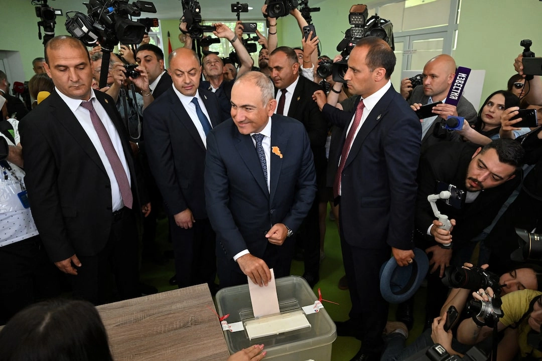 Partidul premierului Nikol Pașinian a obținut majoritatea parlamentară în Armenia