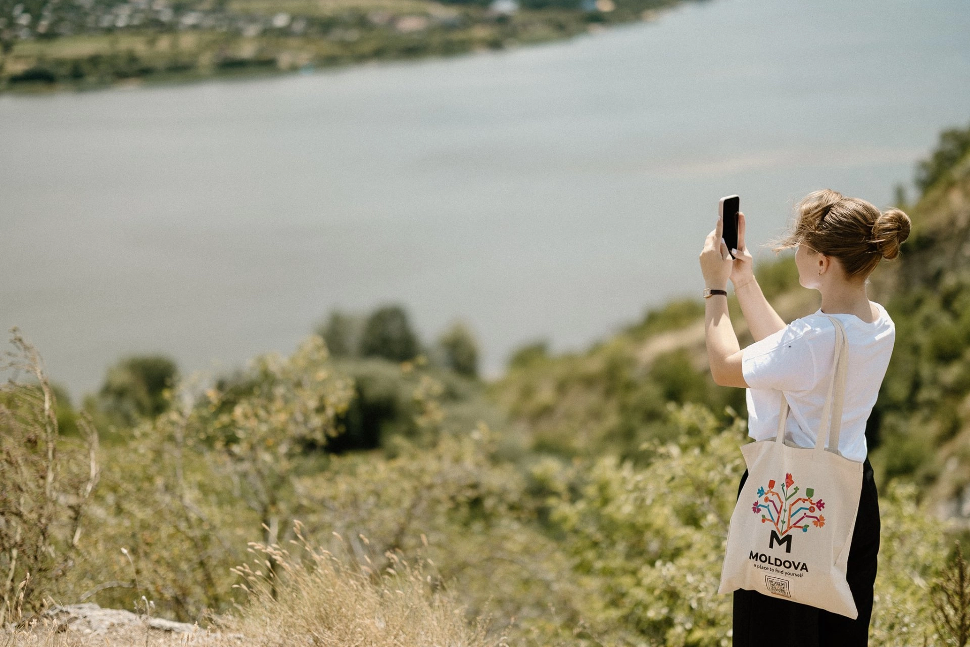 „Farmecul Nistrului” – un nou traseu ecoturistic lansat în Republica Moldova